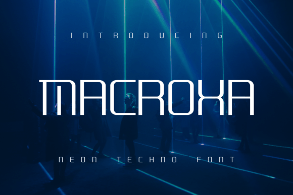 Macroxa Font: A Display Typeface That Lifts Your Brand